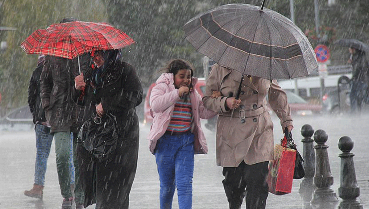 sağnak yağış kapıda