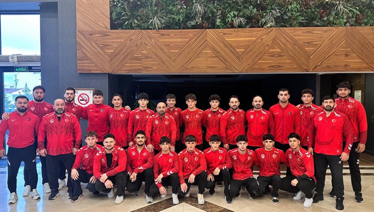 Milli güreşçilerden madalya yağmuru