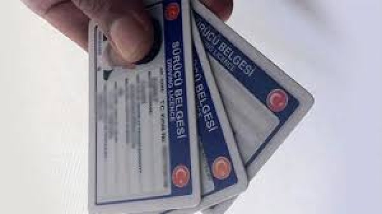 Eski Tip Ehliyetler İçin Son Tarih 31 Aralık 2024: Yenilemeyenler Geçersiz Sayılacak