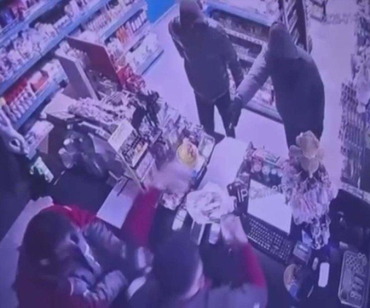 Ereğli’de Akaryakıt İstasyonunda Silahlı Soygun: 13 Bin 900 TL Gasp Edildi