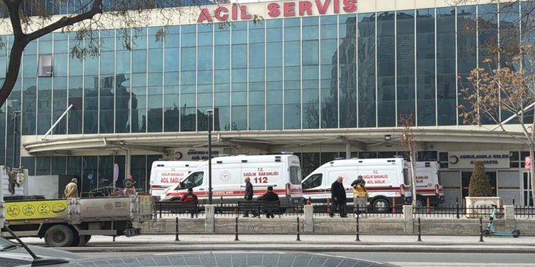 Konya Selçuklu’da Site İçinde Komşu Kavgası: 4 Yaralı