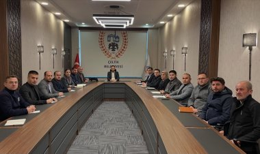 Çeltik Belediyesi’nde Hizmet Masaya Yatırıldı: Başkan Ali Meşe’den İstişare Toplantısı