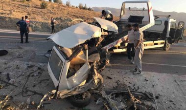 Konya Karapınar’da Feci Kaza: 4 Kişi Hayatını Kaybetti, 2 Çocuk Yaralandı