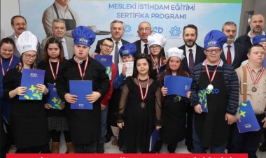 DOSD Meram’da İstihdama Açılan Kapı: Mesleki Eğitim Programı İlk Mezunlarını Verdi!