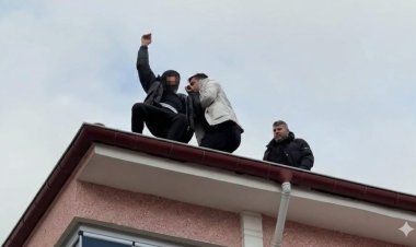 Konya’da Soğukkanlı Müdahale: Çatıdaki Vatandaş Son Anda Kurtarıldı