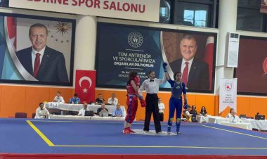MERAM BELEDİYESPORLU DEFNE TEMUR WUSHU MİLLİ TAKIMI’NDA!