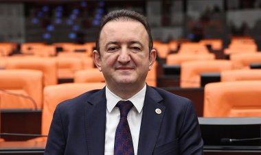 CHP’li MİLLETVEKİLİ BARIŞ BEKTAŞ: Adalet Sarayları Artık İktidarın Karargâhı!