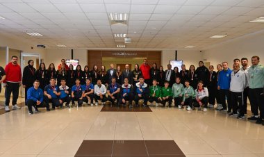 Selçuklu’nun Başarılı Sporcuları Başkan Pekyatırmacı ile Buluştu!