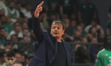 Ergin Ataman Panathinaikos ile Yunanistan Kupası’nda Üst Üste İkinci Zaferini Kazandı!