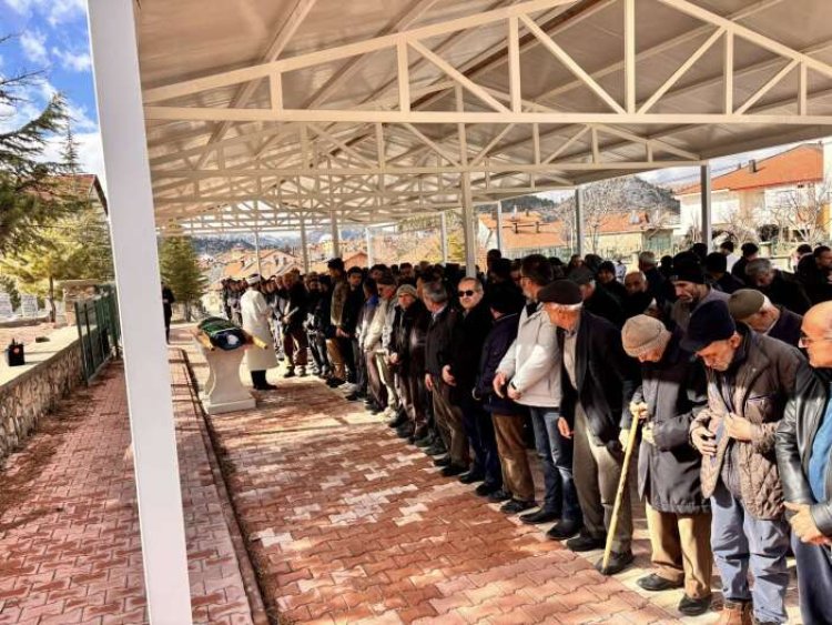 Burdur’daki Trafik Kazasında Hayatını Kaybeden Genç Konya’da Defnedildi!
