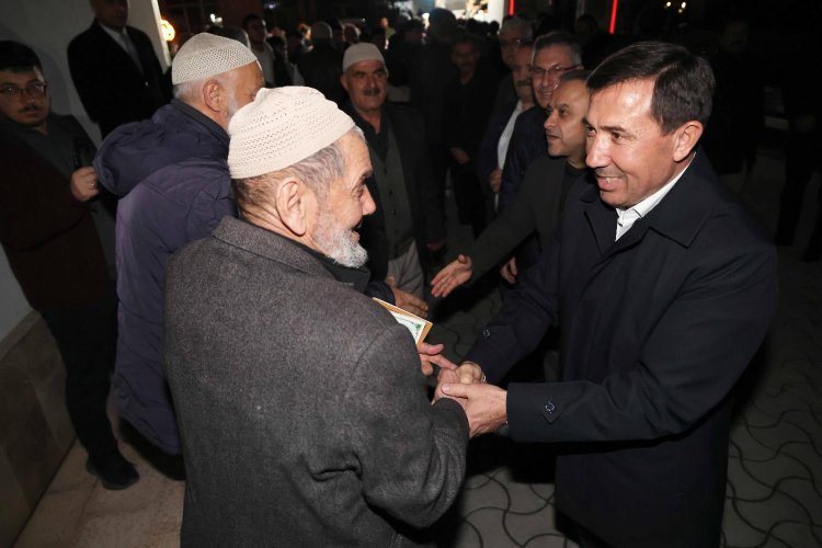 BAŞKAN KILCA, ULUBATLI HASAN MAHALLESİ’NDE VATANDAŞLARLA TERAVİH BULUŞMASINDA BİR ARAYA GELDİ!