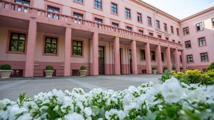 Adalet Bakanlığı 15 Bin Memur Alımı Yapacak: Kadrolar ve Başvuru Şartları Netleşti