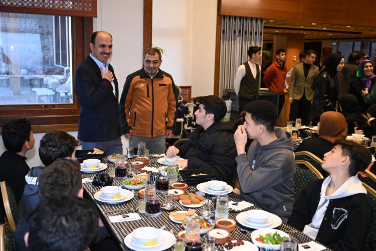 Başkan Altay, Konya’daki Gazzeli Ailelerle İftar Sofrasında Bir Araya Geldi!