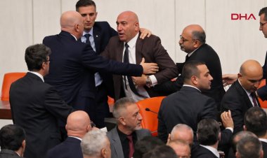 TBMM Genel Kurulu’nda Kavga: Bakanların Yemin Töreni Öncesi Arbede!