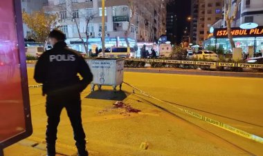 Otobüs Durağında Silahlı Saldırı: 1 Kişi Ağır Yaralı!