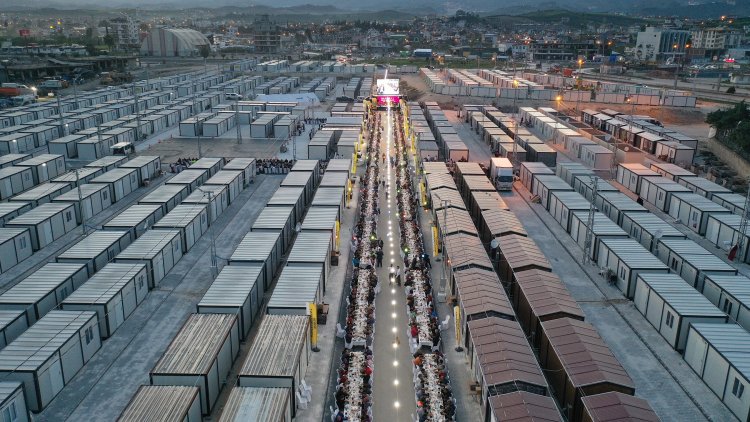 Konya 3. Etap Konteyner Kent’te Yol Sorunu Tepki Çekiyor: Depremzedeler Acil Çözüm İstiyor!