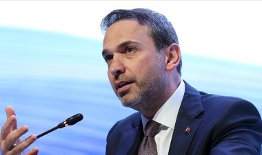 BAKAN BAYRAKTAR: KARADENİZ'DE İKİ YENİ DOĞAL GAZ SONDAJINA BAŞLIYORUZ!