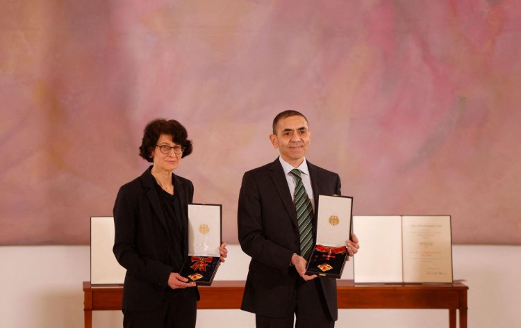 Uğur Şahin ve Özlem Türeci BioNTech’ten Ayrılıyor!