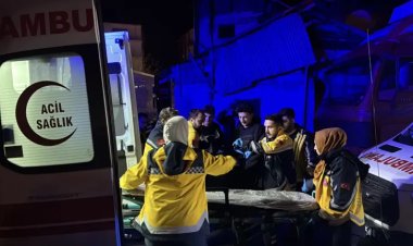 BABASINI VE AĞABEYİNİ ÖLDÜREN 15 YAŞINDAKİ ÇOCUK TUTUKLANDI!