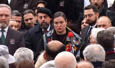 İlber Ortaylı’ya Galatasaray Üniversitesi’nde Veda: Kızı Tuna Ortaylı Gözyaşlarını Tutamadı...